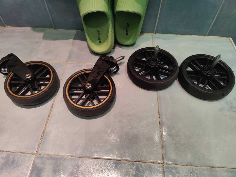 Бебешка количка Lorelli