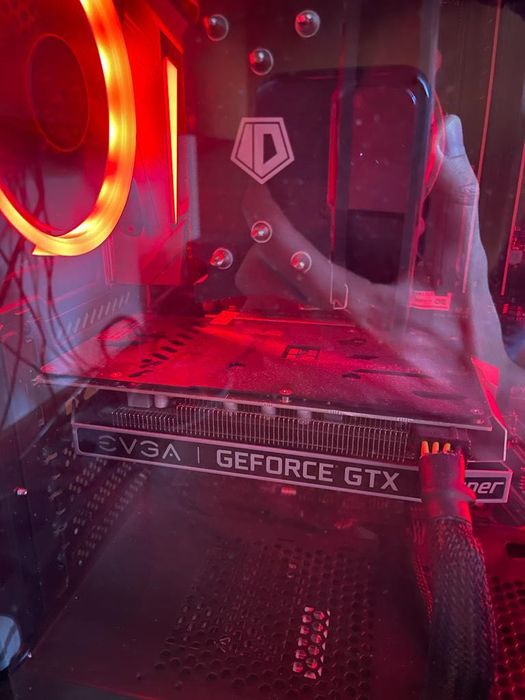 Видеокарта игровая 1660 super EVGA в отличном состоянии