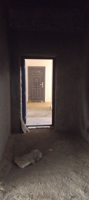Продаю свою 2ком.1эт.64школа