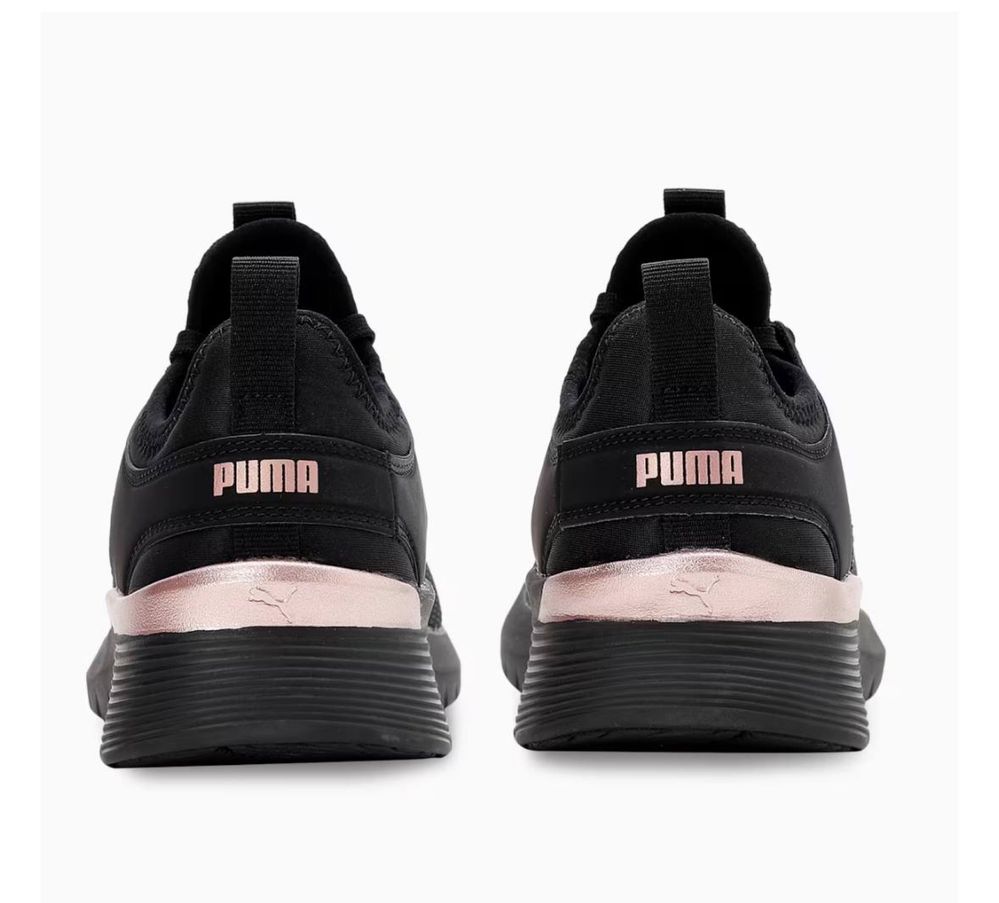 Кроссовки фирмы puma