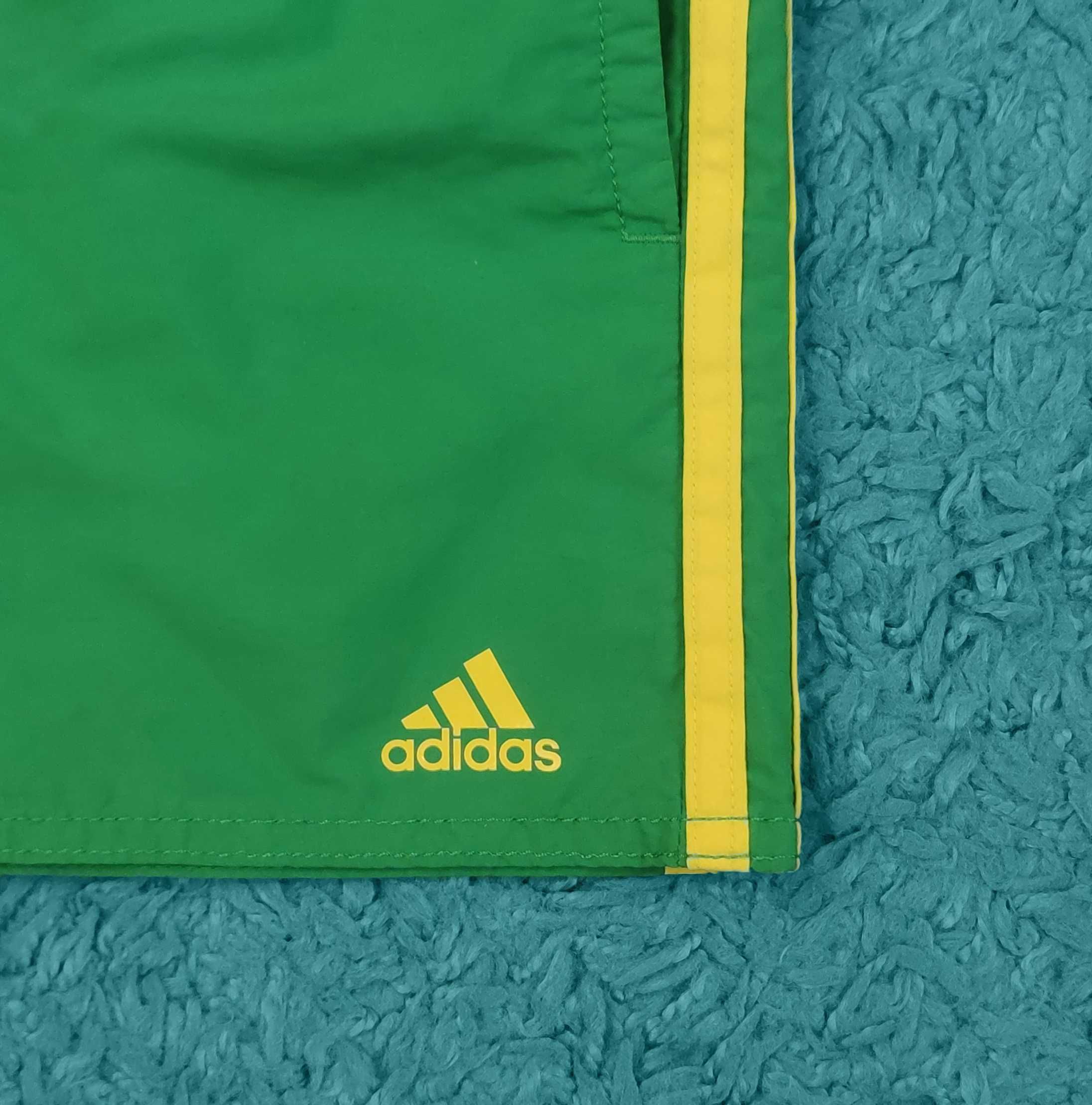 Pantaloni scurti Adidas Green