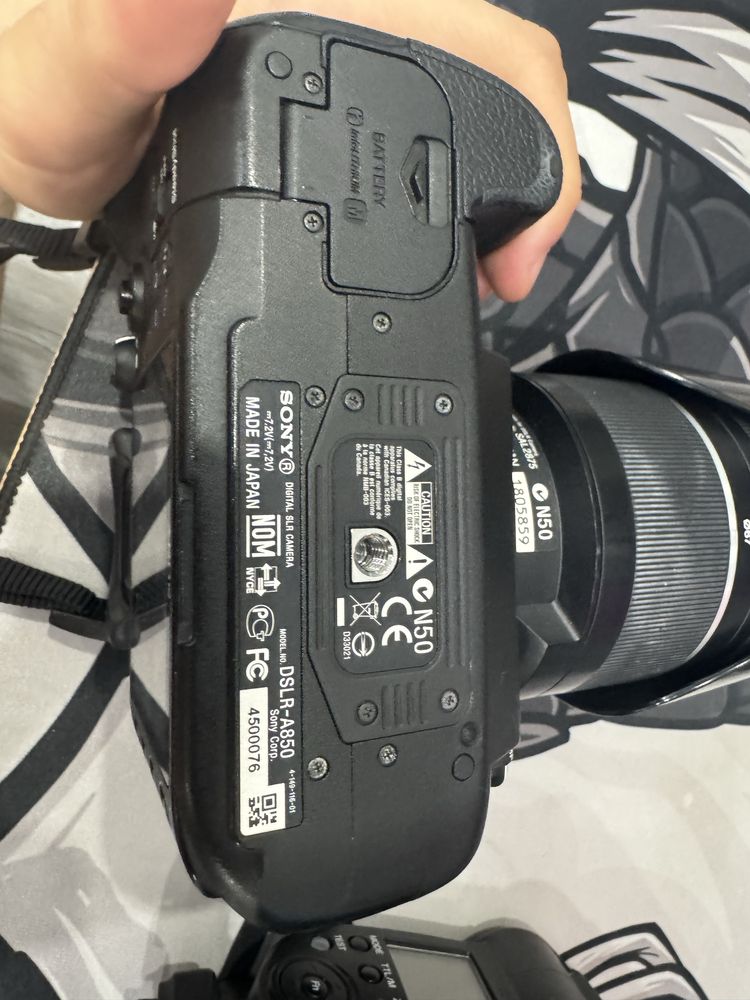 Sony Alpha DSLR-A850 камера и вспышка, идеал
