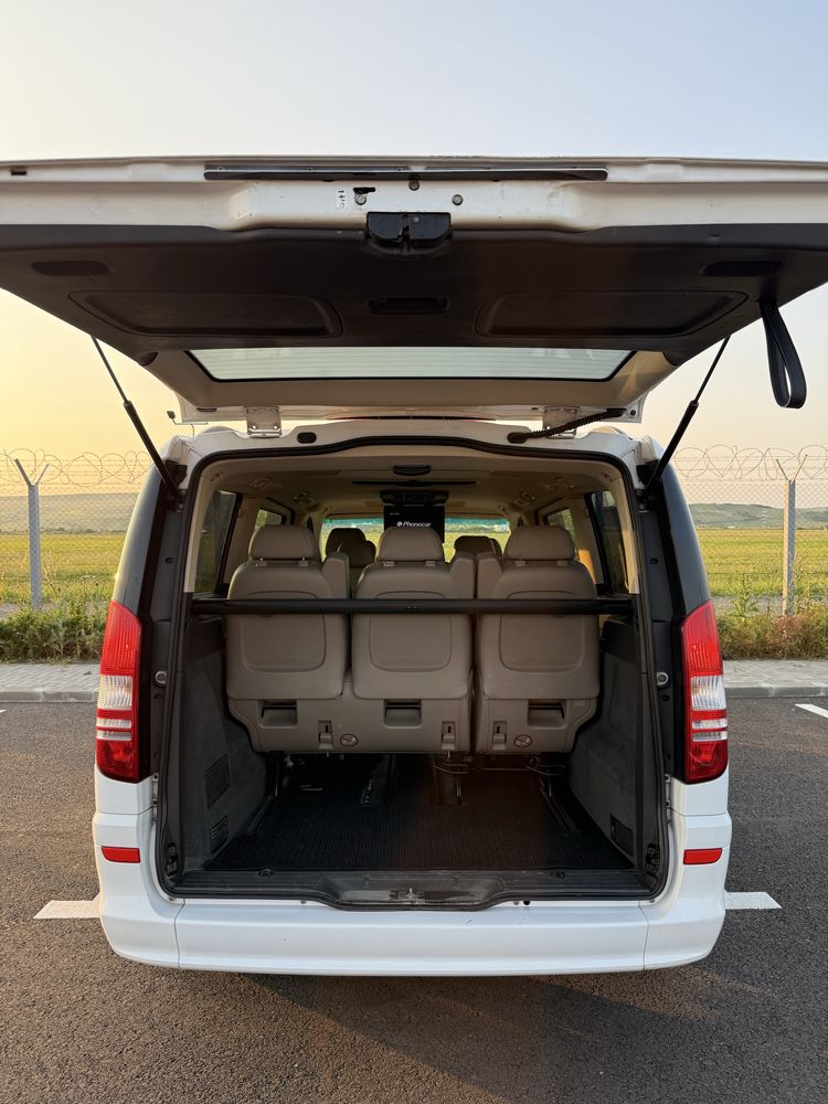 Inchiriez microbuz / duba / minivan de lux 7 locuri