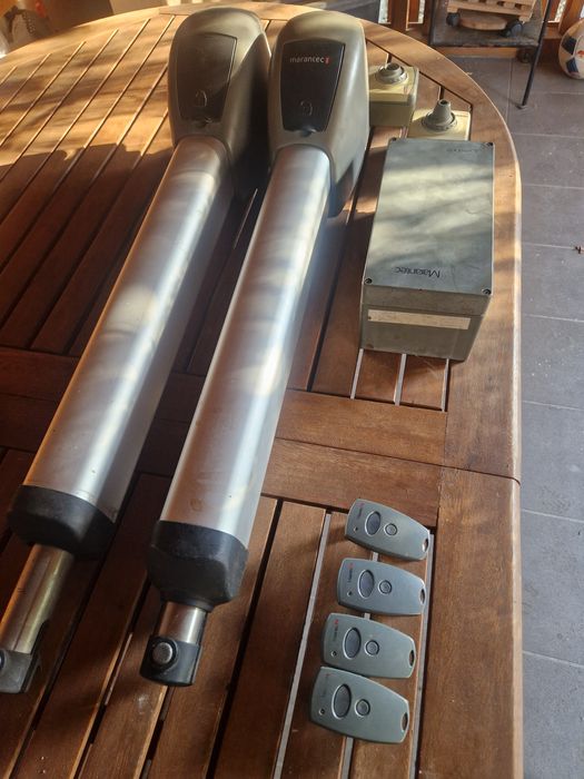 Sistem automatizare poartă Marantec