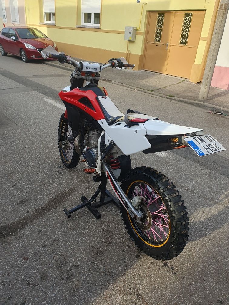 Husqvarna wr 250 2t înmatriculat 2013