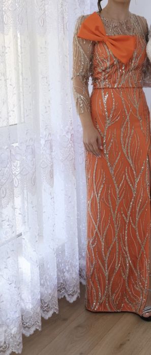 Rochie creată pe comandă