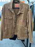 Продавам дънково яке LEVIS номер L