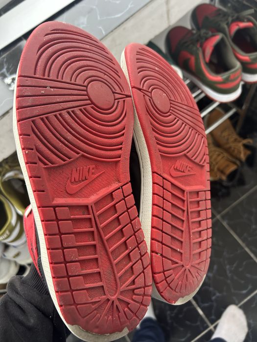 Vand Air jordan 1 mid   marime 42