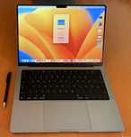 Vând MacBook Pro M1 Max 14 inch, 64 GB RAM/SSD 2 TB, configurație rară