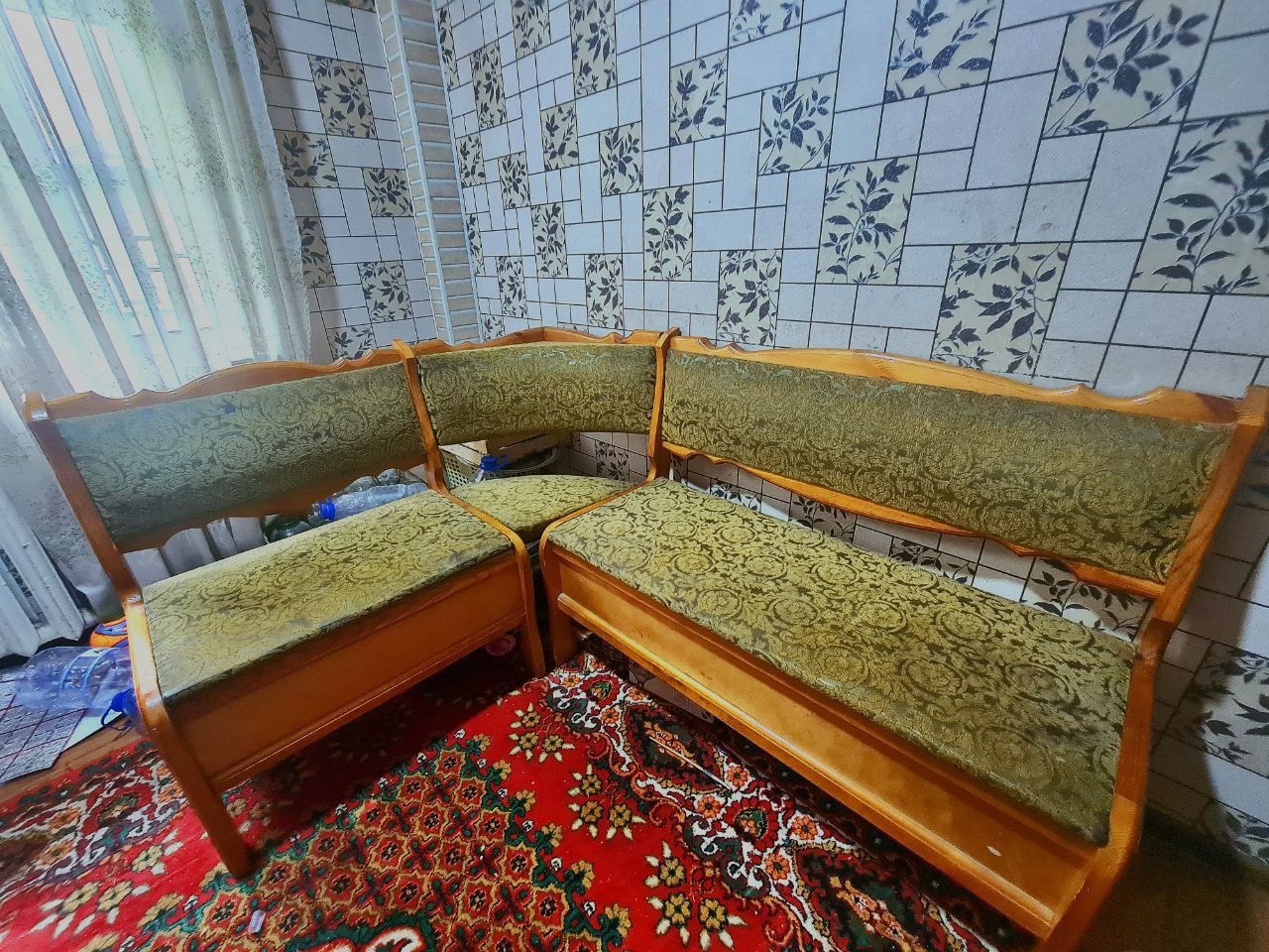 Угловые стулья кухонные