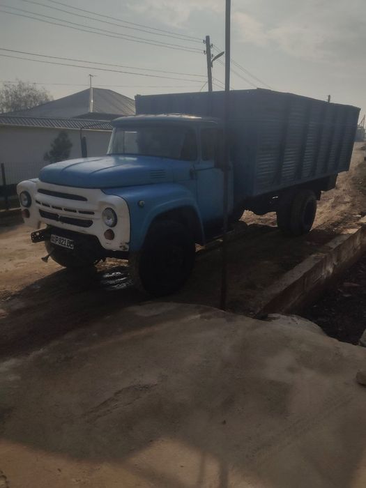 Zil 130 sotiladi srochni