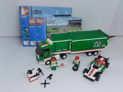 Lego City - Grand Prix camion 60025 (cu catalog)