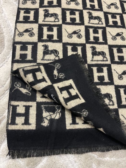 Fular NOU din casmir, model Hermes