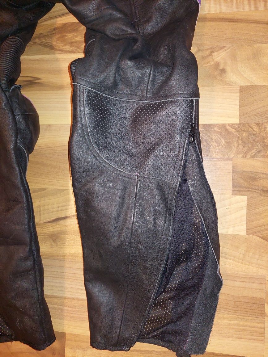 Pantaloni moto piele Dainese,,cu protectii,fara slidere,,negru-verde-m