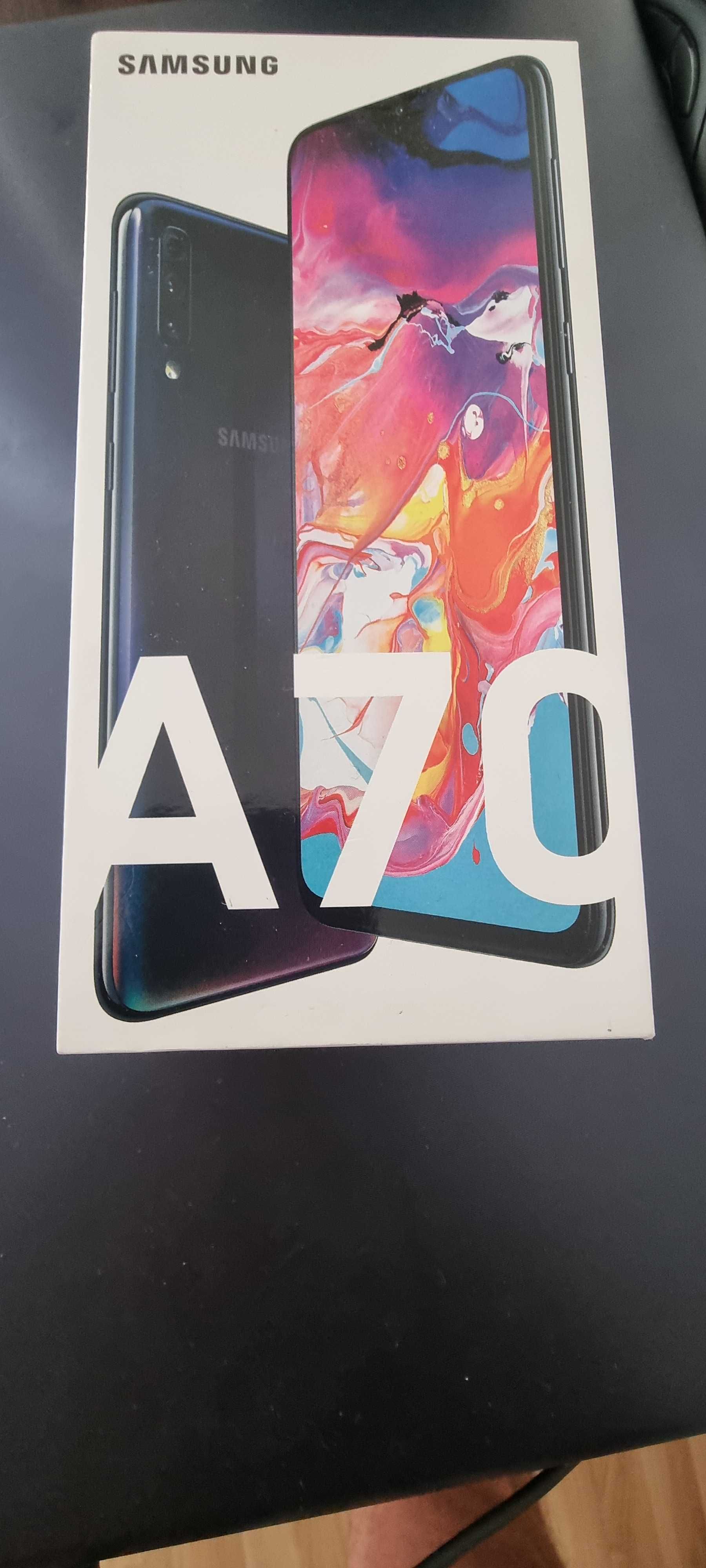 Смартфон А70 samsung