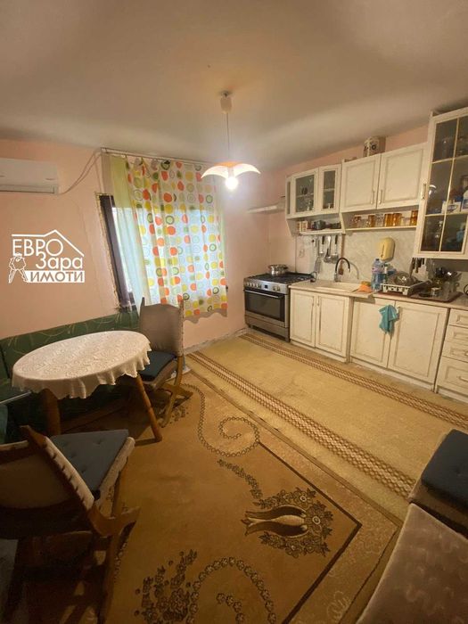 Двуетажна къща за продажба в с.Голямо Асеново