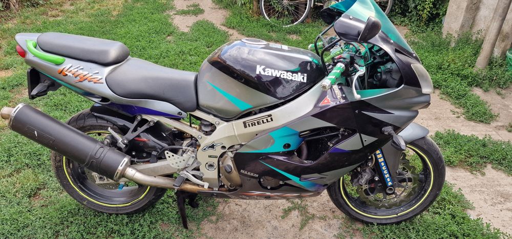 Vând Kawasaki zx9r