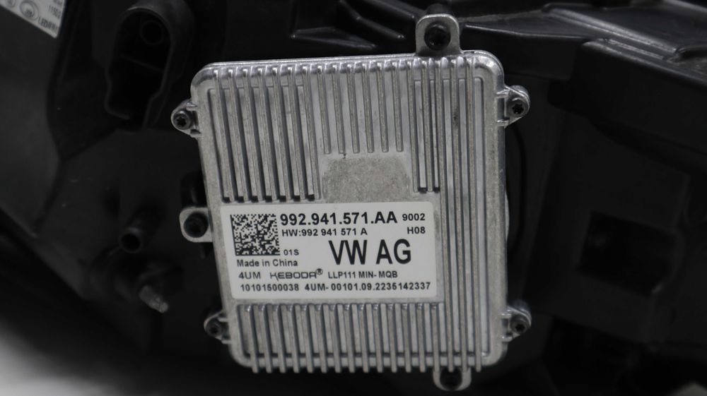 Десен FULL LED фар за SKODA Superb 3V