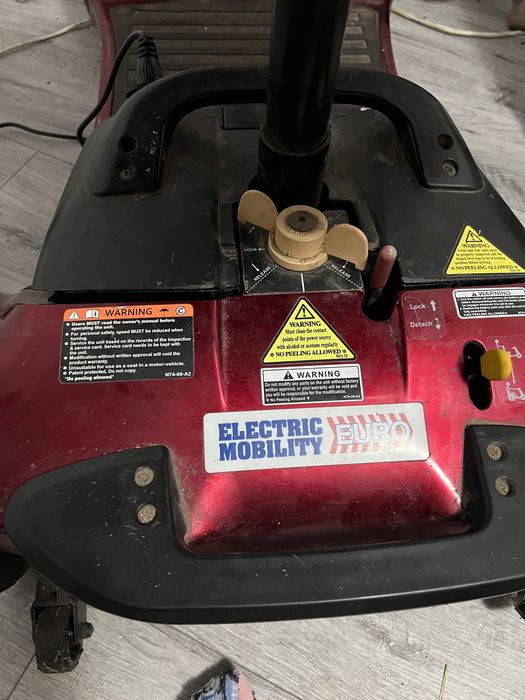 Vand scuter electric