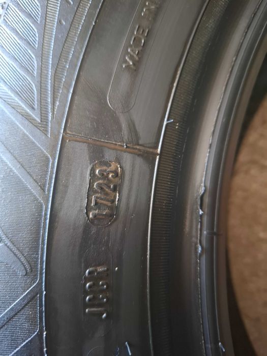 2 Всесезонни гуми Goodyear 215/65/16 ДОТ23 (безплатно поставяне)