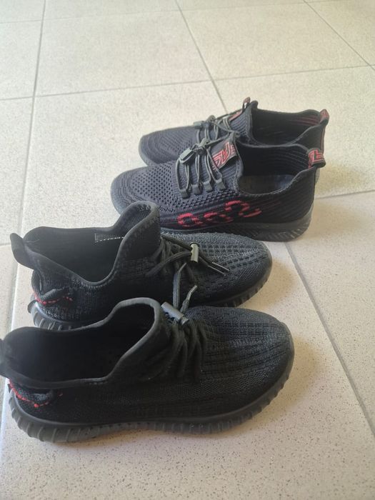 Кроссовки сетчатые 35 размер оба