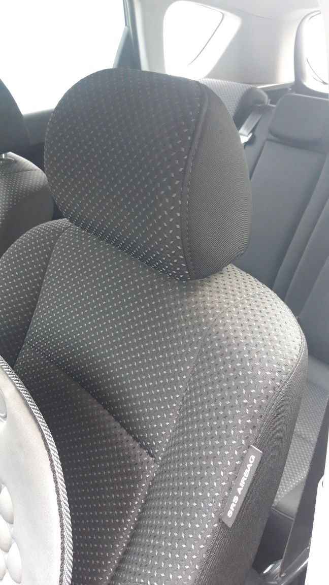 Vînd autoturism Hyunday.