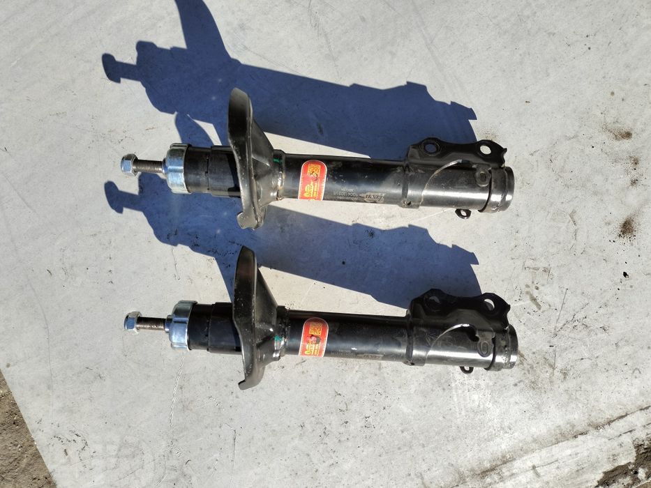 Продам стойка передний