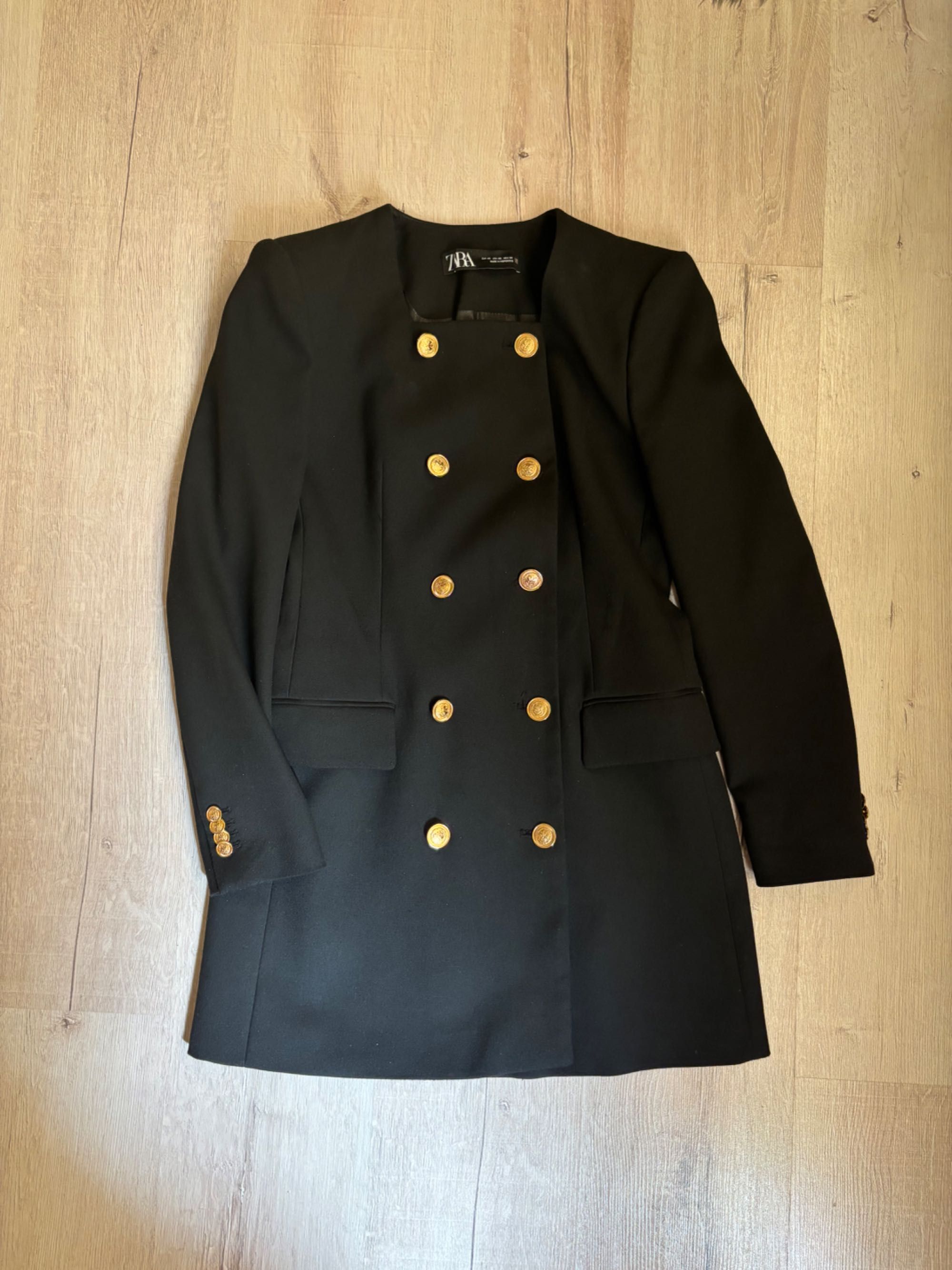 Елегантно сако Zara