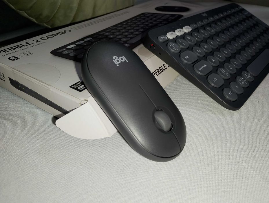 Безжичен Комплект LOGITECH PEBBLE 2 COMBO Graphite
