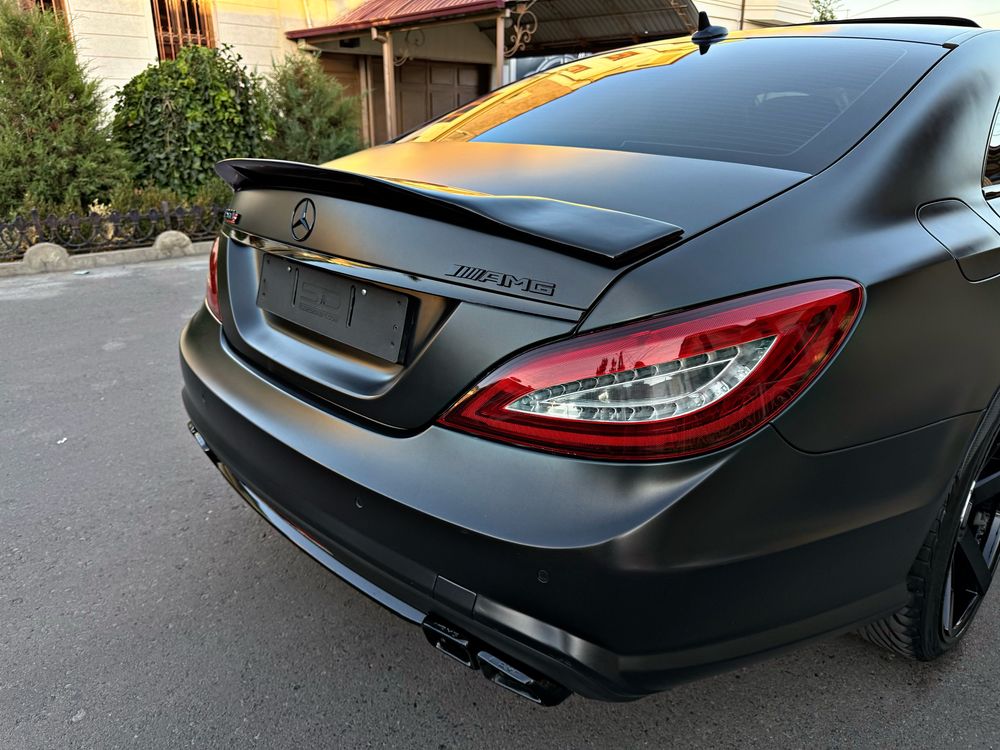 Mersedes Benz CLS Banan AMG Body Kit Состаяние Идеално