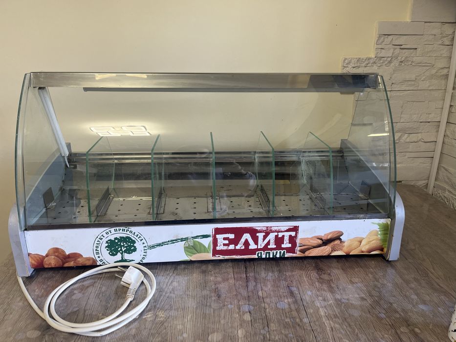 Витрина за ядки 6 отделения