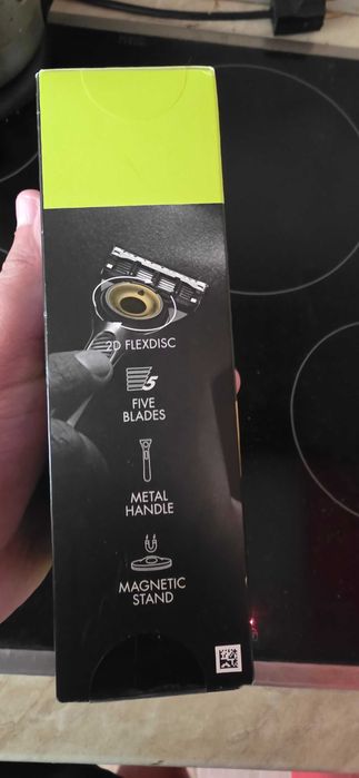 Самобръсначка Gilette Labs чисто ново