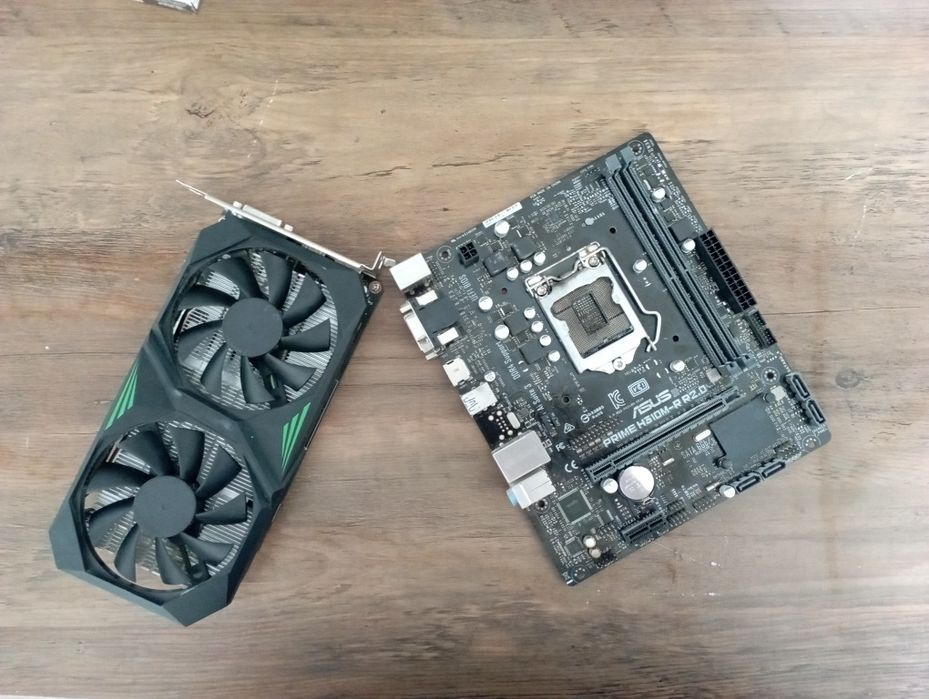 Vând placa de baza + placa video