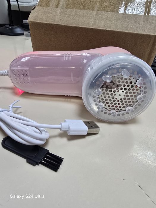 Машинка за премахване на мъх от дрехи