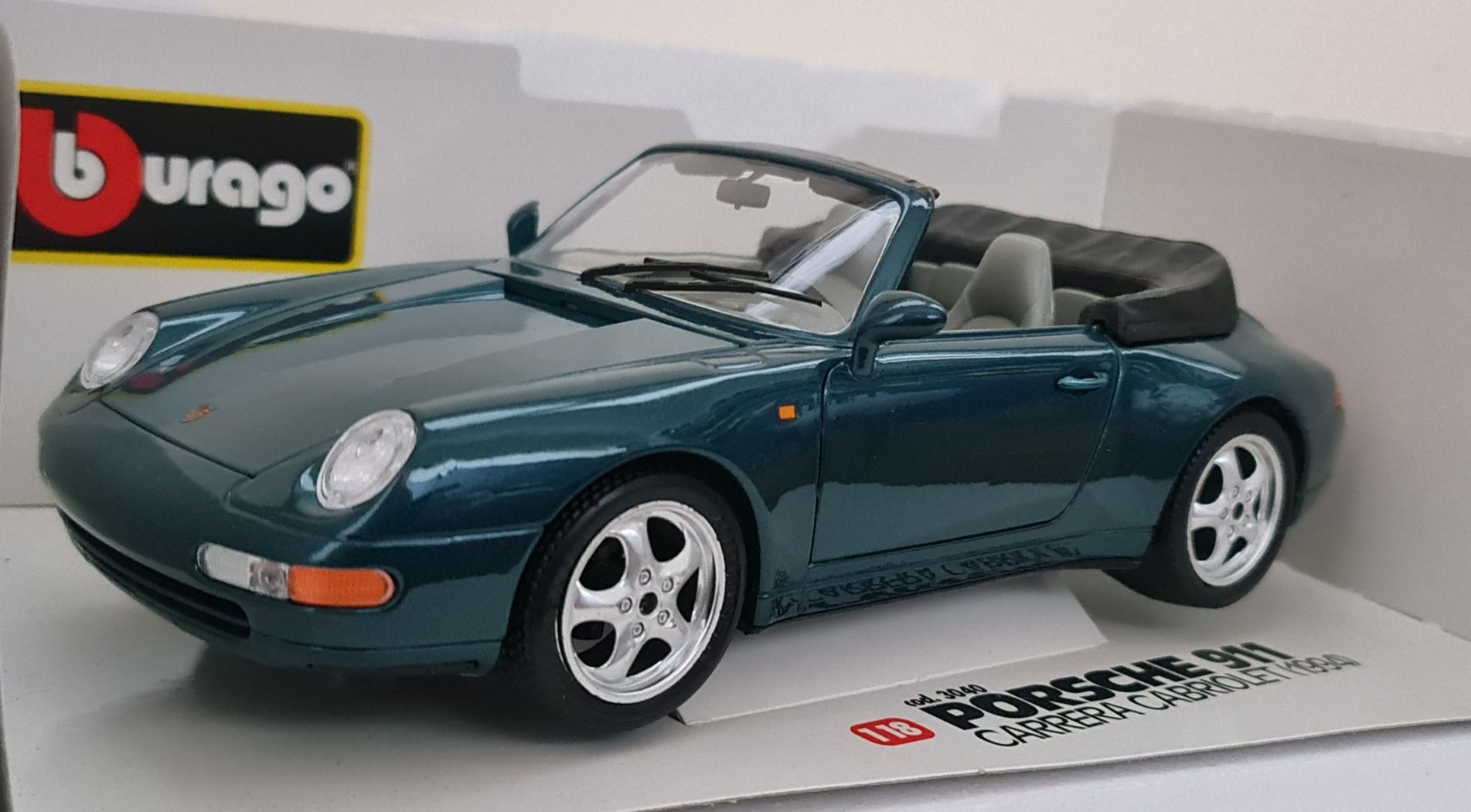 CABRIOLET CORVETTE ( 1957 ) MAISTO PORSCHE 911 Bburago Italy 1.18 м.
