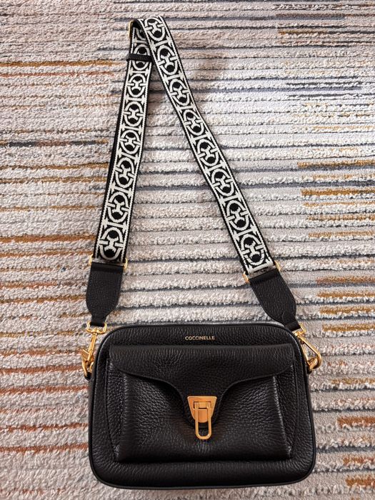 Дамска кожена чанта Coccinelle