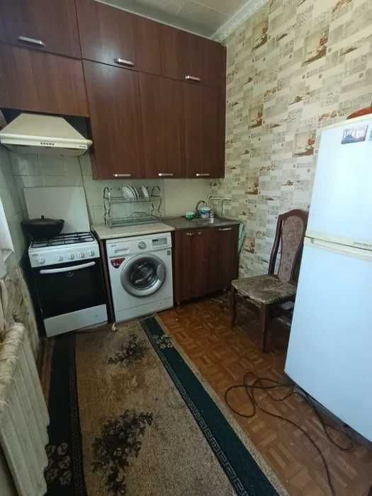 Продается 2-комнатная квартира в Чиланзаре, 2-й квартал, 45 кв.м 2/4/4