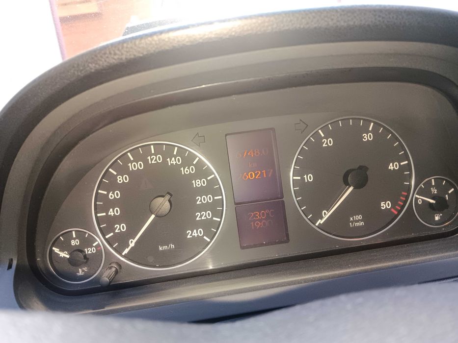 De vănzare Mercedes a 180