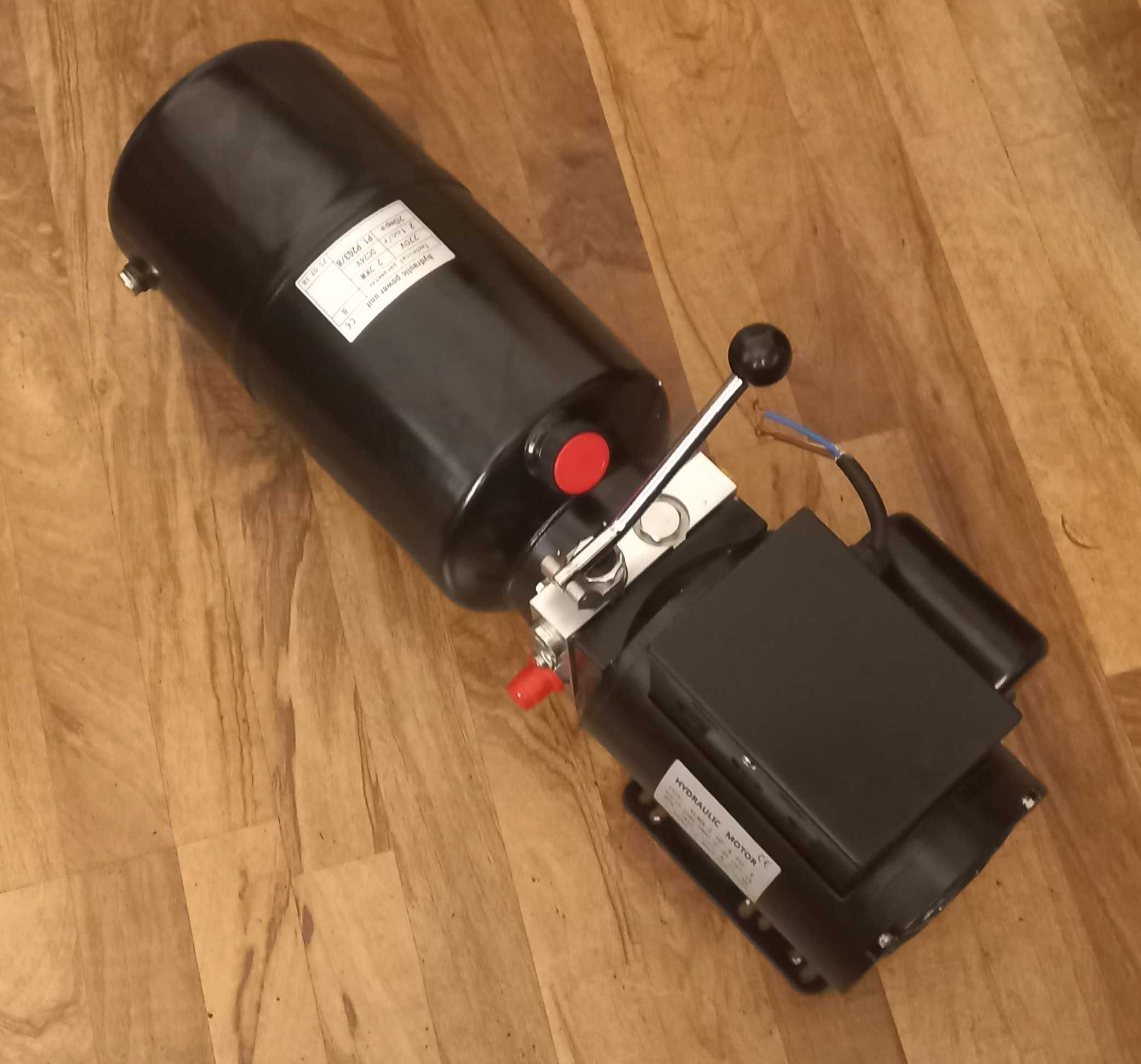 хидравлична станция с за автомобилен подемник  2,2kw  220v /558лв