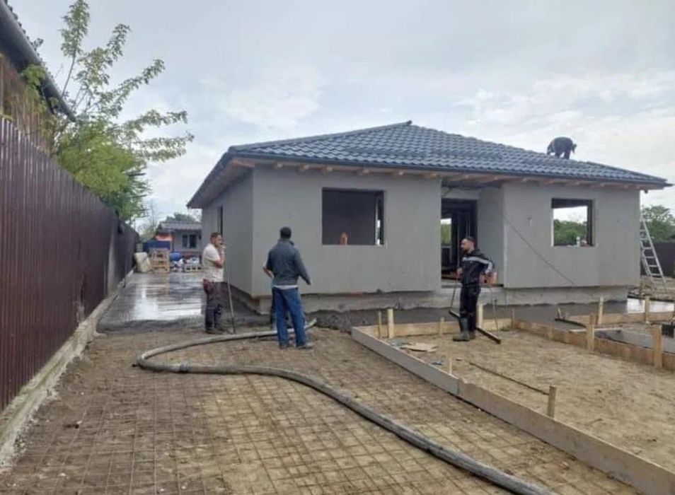 Case modulare din panouri sandwichi termoizolante