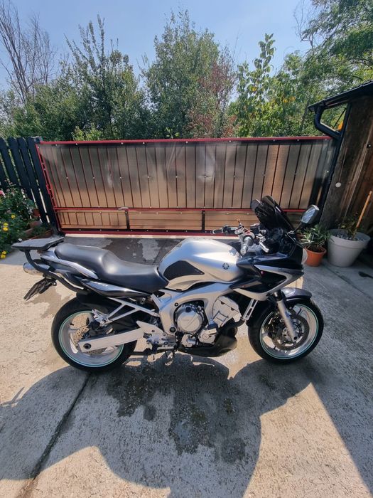 Yamaha fz6 naked