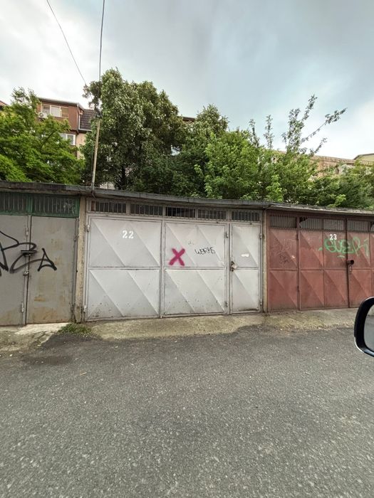 Garaj /boxa depozitare de inchiriat