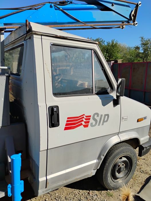 Vanzarea Autospecialei Nacela PRB