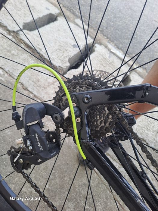 Vând bicicletă  rou