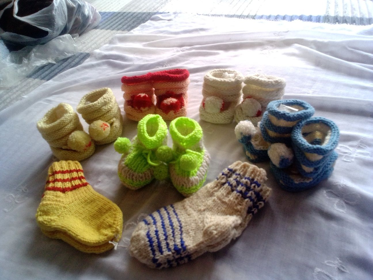 Пинетки и носочки для младенцев