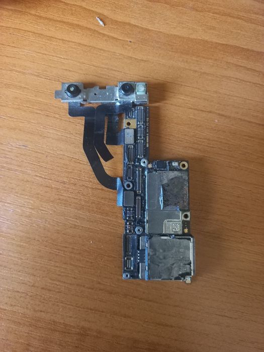 Vând placă de bază iPhone XS