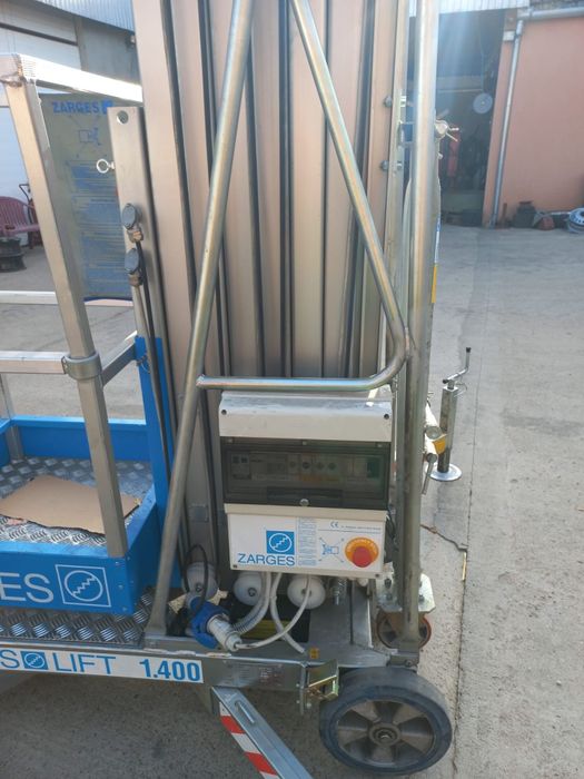 Vând  lift profesional