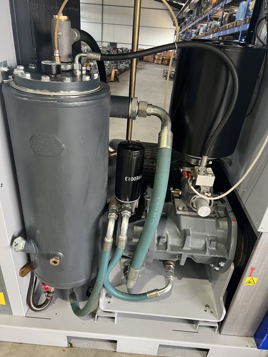 Перфектен винтов компресор Ceccato CSC 50/8