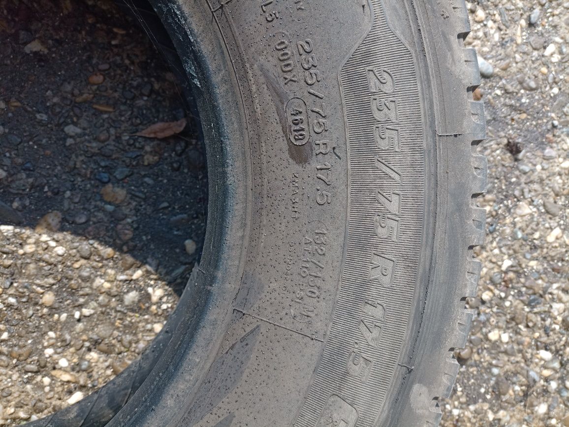 4 anvelope Michelin 235/75 R17.5