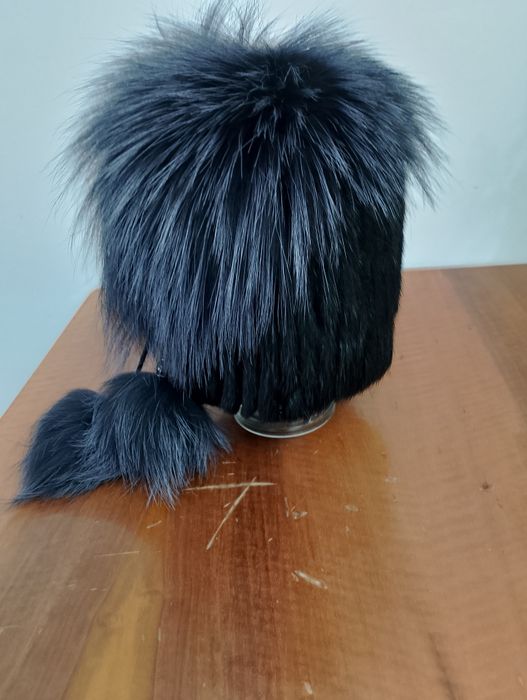 Продам красивую шапку